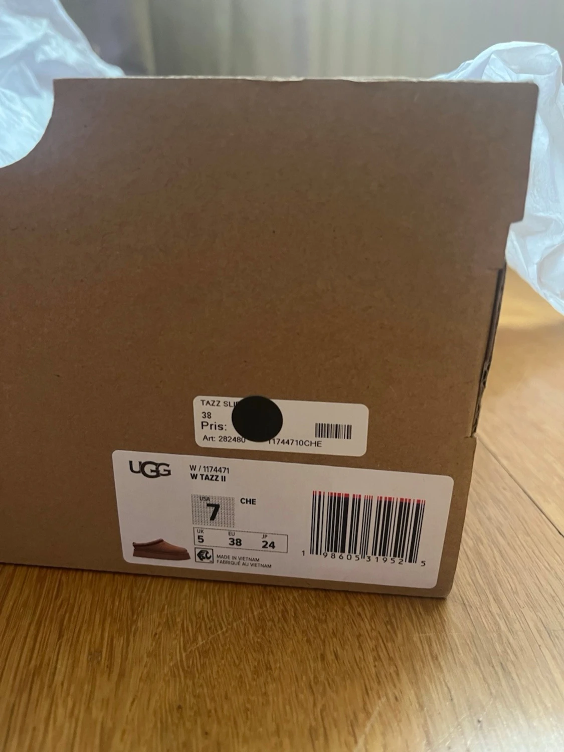 Bruna UGG tofflor med röd kant - 3