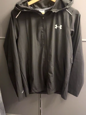 Under armour jacka   - Snygg ny 