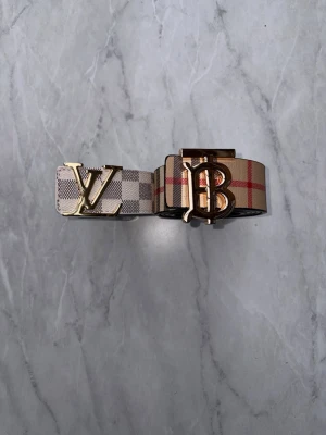 Lv burberry bälte bundle - Perfekta premium bälten som passar perfekt inför alla tillfällen!