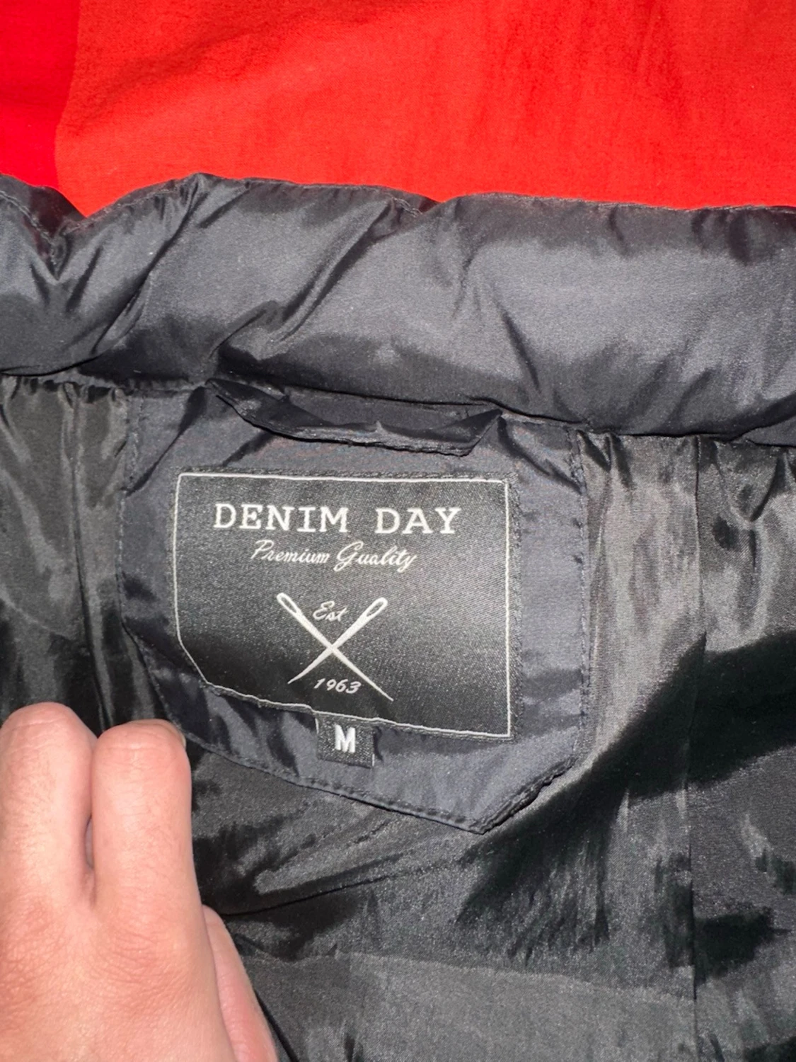 Svart quiltad dunjacka med huva - 3