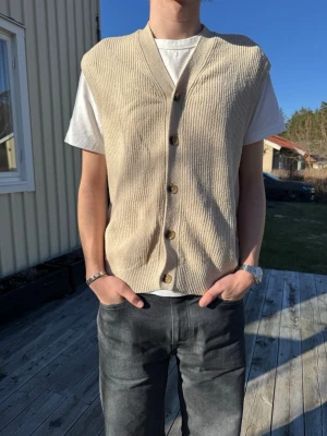 Samsøe Samsøe Scout Cardigan Vest  - Endast använd någon enstaka gång, nypris 1300