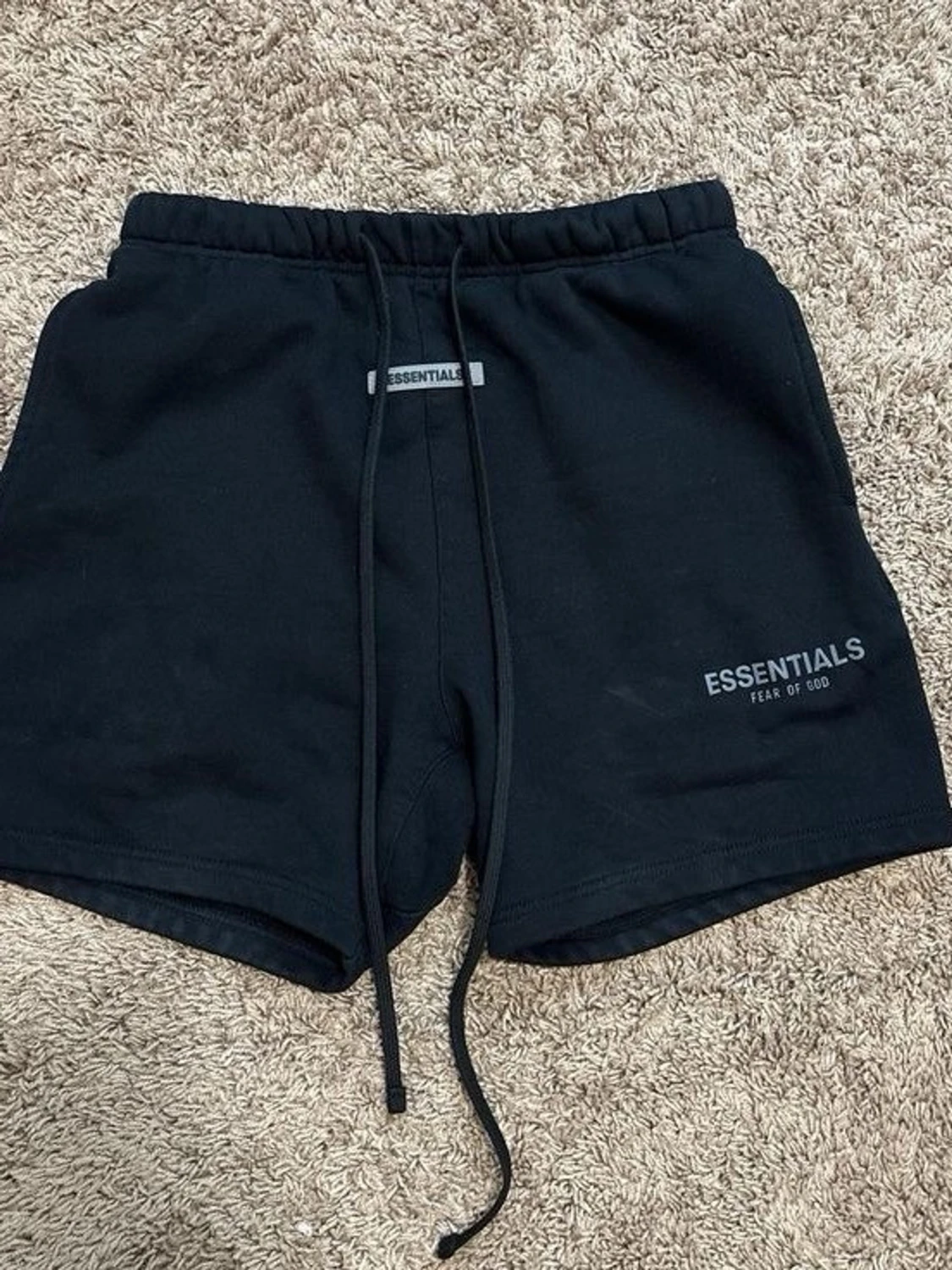 Svarta shorts från Essentials Fear of God