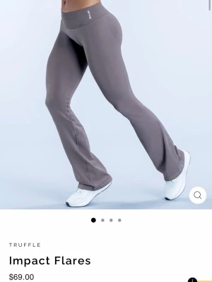 Truffle flared leggings från DFYNE - Helt nya träningstights från DFYNE i storlek s💕