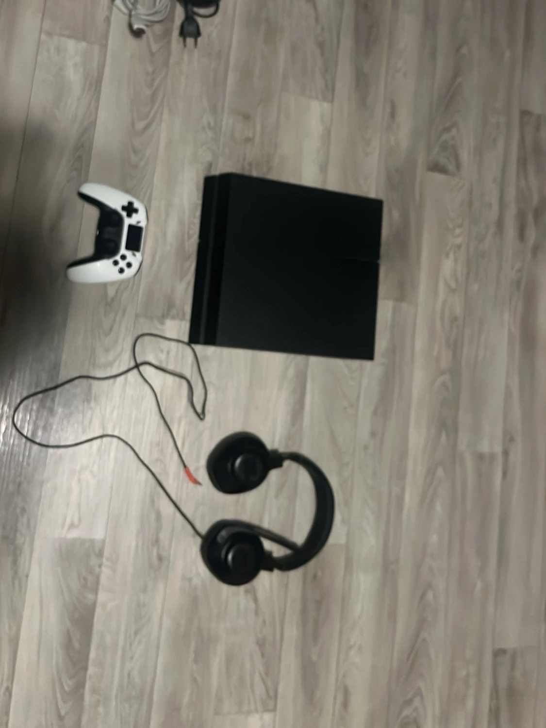 Vit och svart PS4 handkontroll allting ingår - 2