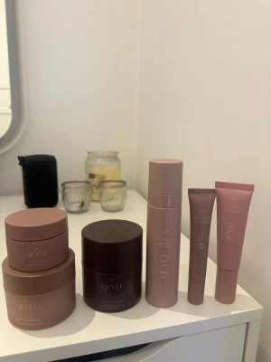 Hudvårdsset från Qeyli  - Säljer ett snyggt hudvårdsset med produkter från Qeyli. 