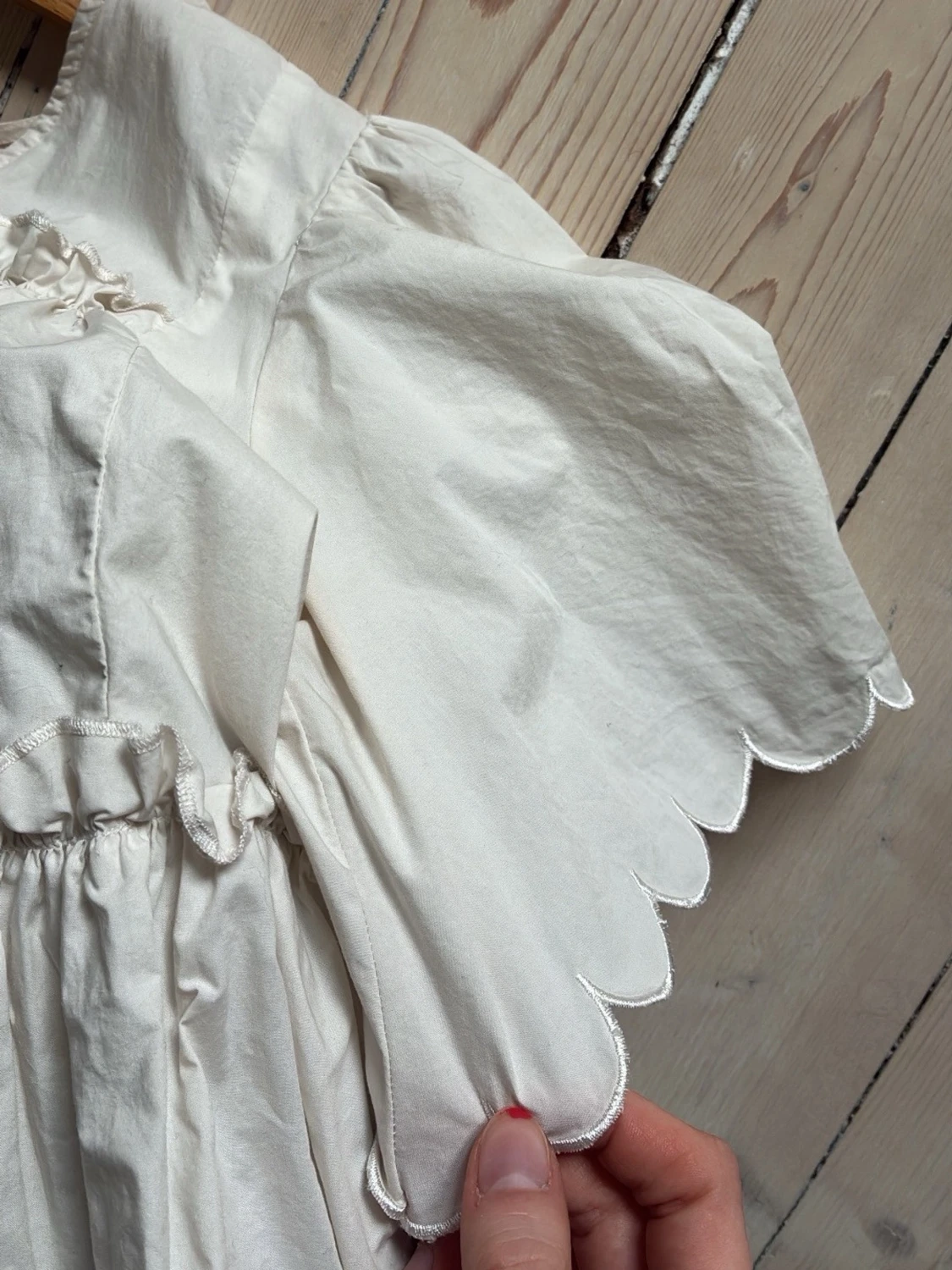 Vit volangblus med puffärm från Object - 3