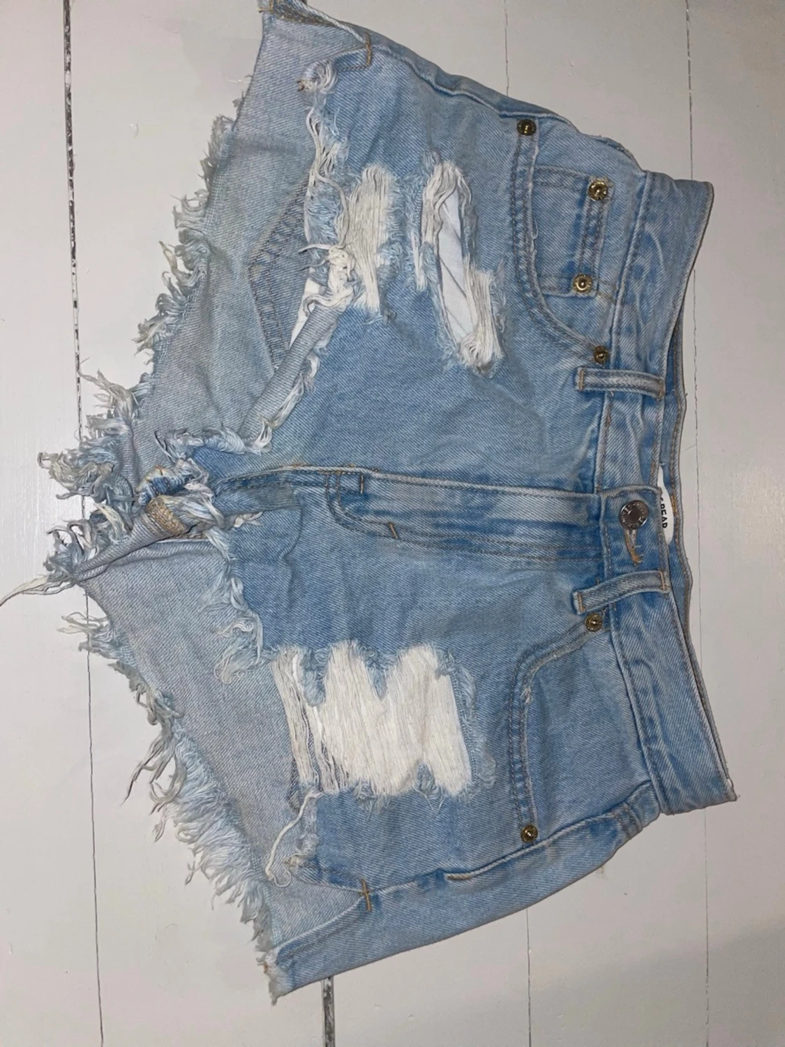 Högmidjade jeansshorts