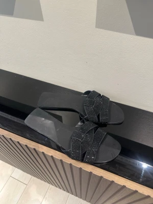 Sandaler  - Sandaler från Zara storlek 39💗