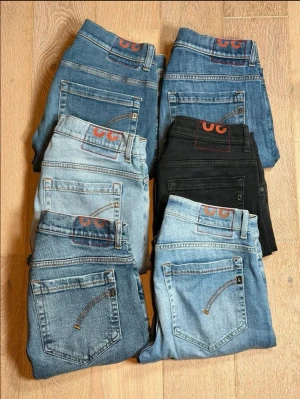Dondup jeans - Dondup jeans i olika färger.