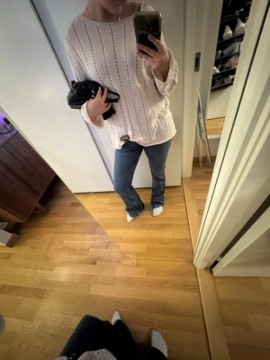 Stickad lager 157 tröja  - Jättefin stickad tröja från lager 157 aldrig använd och den är i strl S 