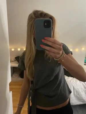 Topp med knytdetalj  - Super snygg Zara topp💞💞