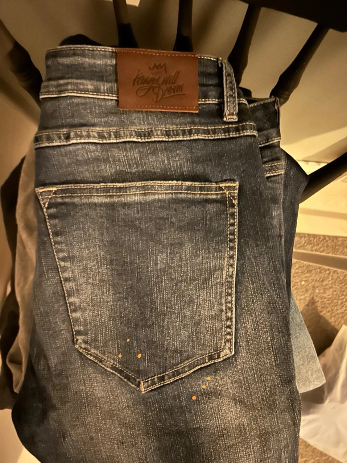 Blåa slim fit jeans me slitniingar - 2