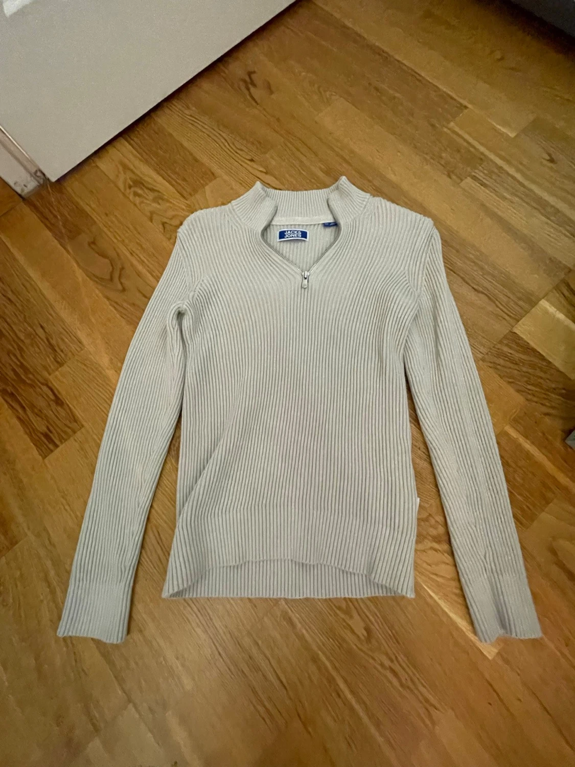 Beige ribbstickad tröja Jack & Jones