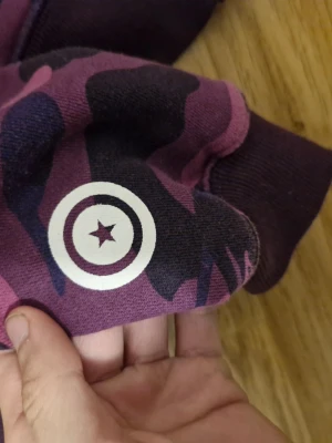 Bape hoodie  - Bape hoodie inte äkta 