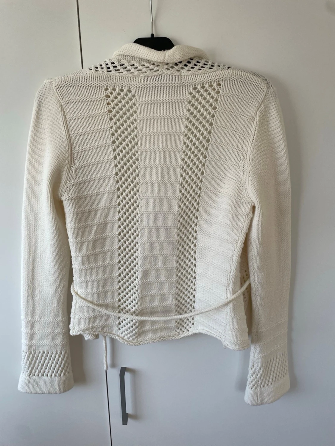 Vit stickad kofta  - 4