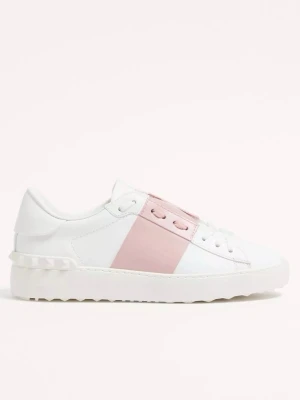 Vita och rosa sneakers från Valentino - Säljer mina valentino skor, super fint skick