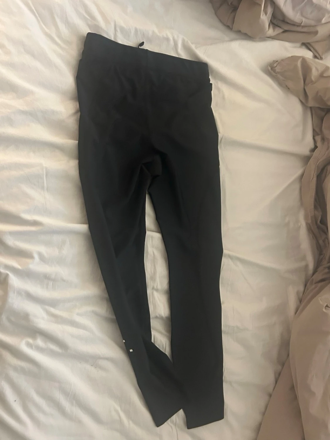 Svarta Nike tights med tryck - 1