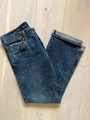 Vintage Selvedge Gap Jeans med Japansk Denim - Vintage Selvedge Gap Jeans med Japansk Denim.                                                              Snygga fades och märken från vardagligt bruk.                                                                    Inga slitningar eller nötningar alls, som nyskick. W:29, L:30