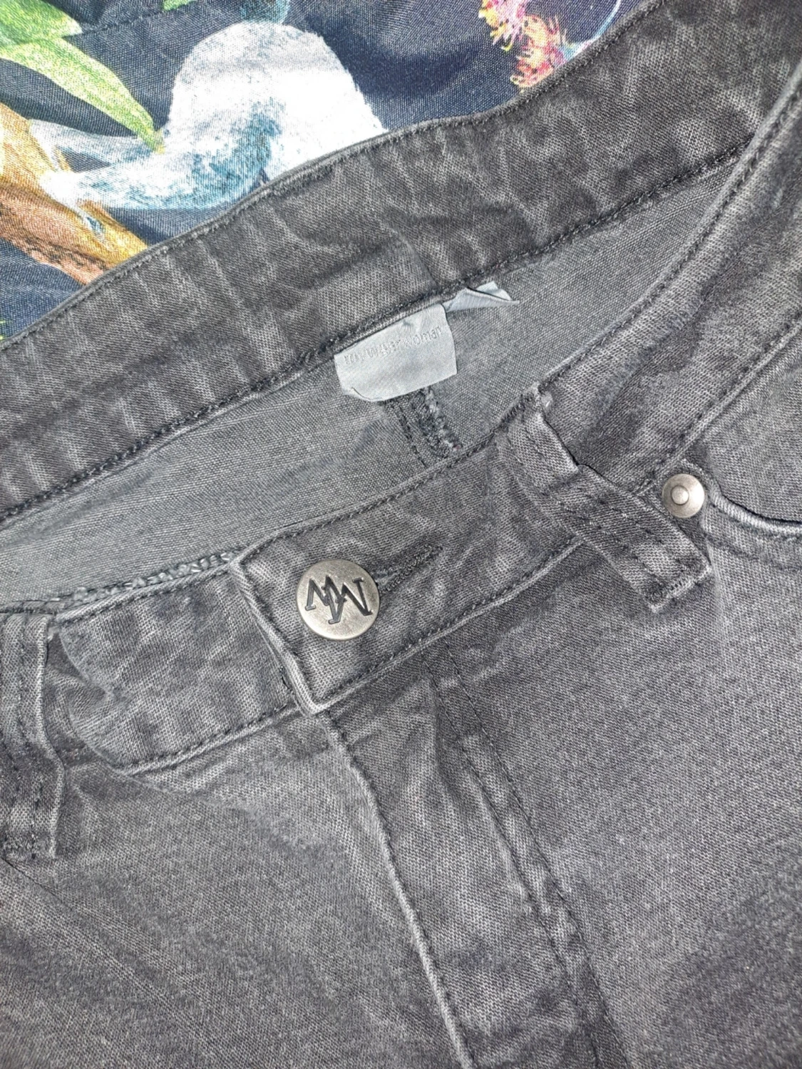Svarta raka jeans med fickor - 2