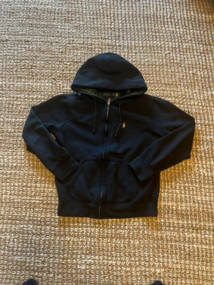 Svart hoodie från Polo Ralph Lauren - Snygg Ralph 