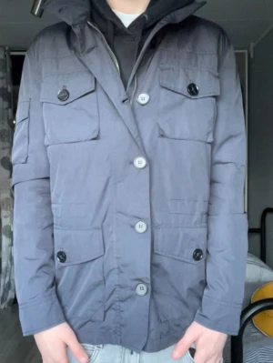Jacka (intressekoll) - Pour Homme vår/höst jacka 🧥 Storlek S 🕺