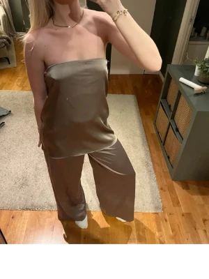 satin topp - Tuptopp