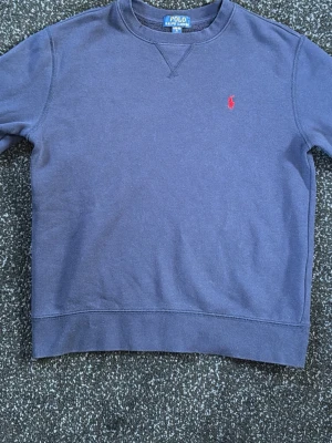 Polo Ralph Lauren Tröja - Fin Polo Ralph Lauren tröja. Storlek 164cm. Pris kan diskuteras.