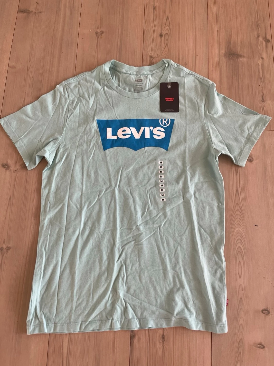 Ljusblå Levi's t-shirt med logga