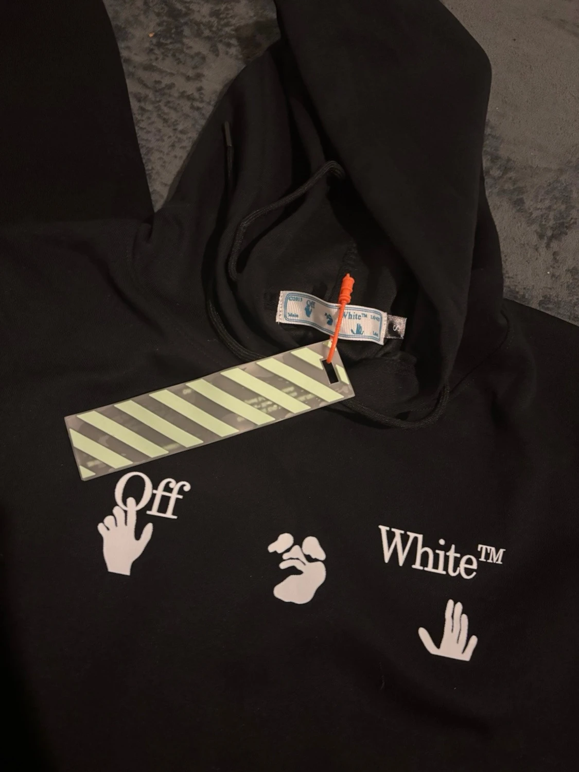 Off white - 2