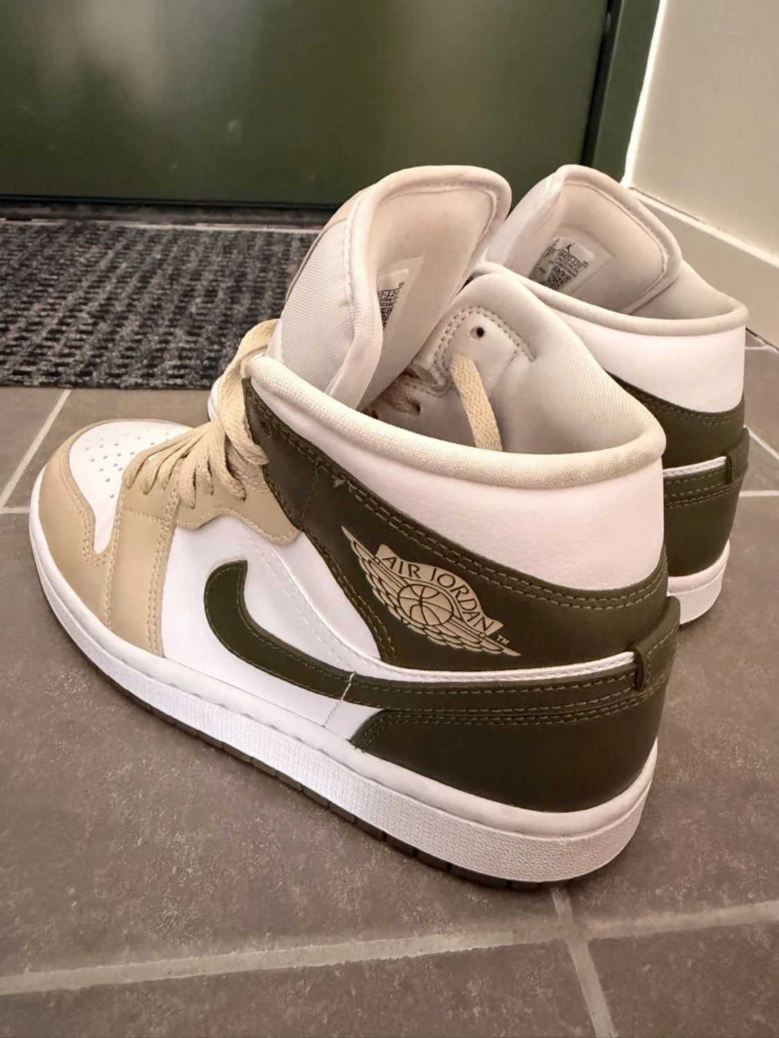 Air Jordan 1 Mid beige/olivgrön - 1