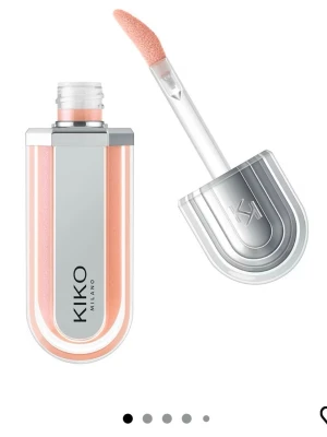 KIKO Milano läppglans - Glansigt läppglans från KIKO Milano i färgen 01. 