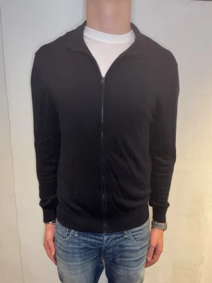 These Glory Days merinokofta - These Glory Days superior Merinoull zipkofta | storlek: L | skick: 9/10 | nypris: 1499kr