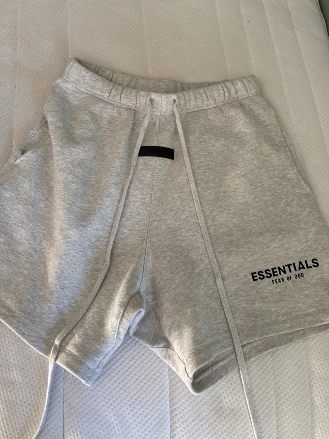 Grå shorts Essentials Fear of God