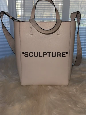 OFF WHITE BAG - One of first Virgil’s collection for Off white,in very good condition.