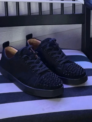 Christian Louboutin - Storlek 43