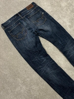 EDWIN Jeans - Edwin Jeans | Skick 9/10 mycket bra | Nypris ca 2500kr | Mitt pris 599kr | Midja: 45cm | Ytterbenslängd: 112cm | Benöppning: 17.5cm | Lår: 31cm | Kom gärna pm vid frågor eller funderingar | Postas eller möts upp i Gävle!