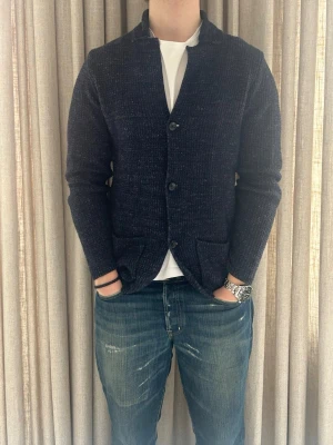 Massimo Dutti kofta | M  - Skön kofta från Massimo Dutti | inga defekter och normal i storleken | skriv om du har frågor | ⭐️