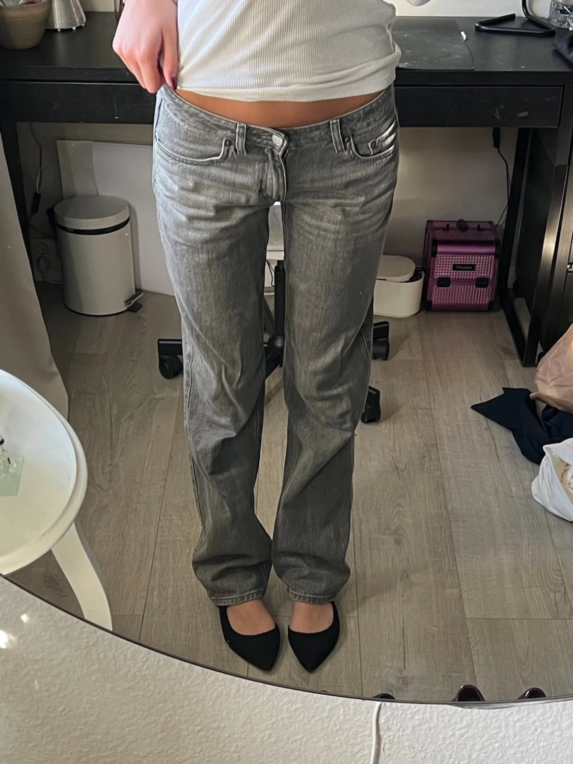 Weekday Arrow jeans - 1