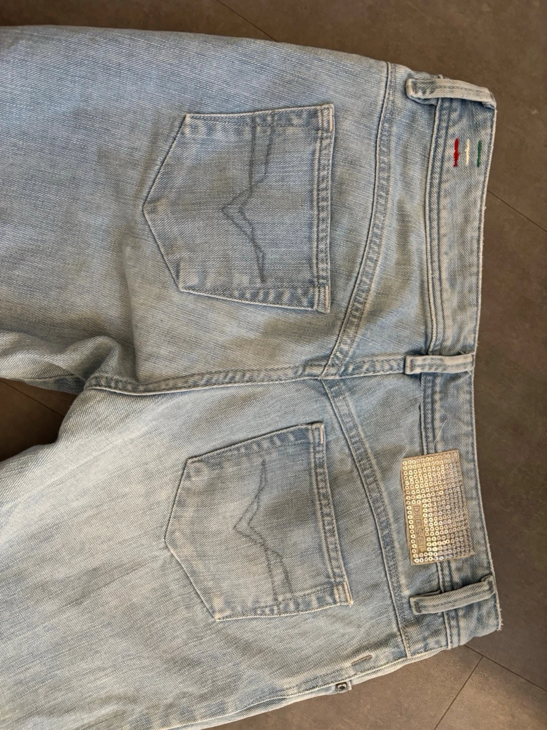 Diesel jeans med slitningar - 2