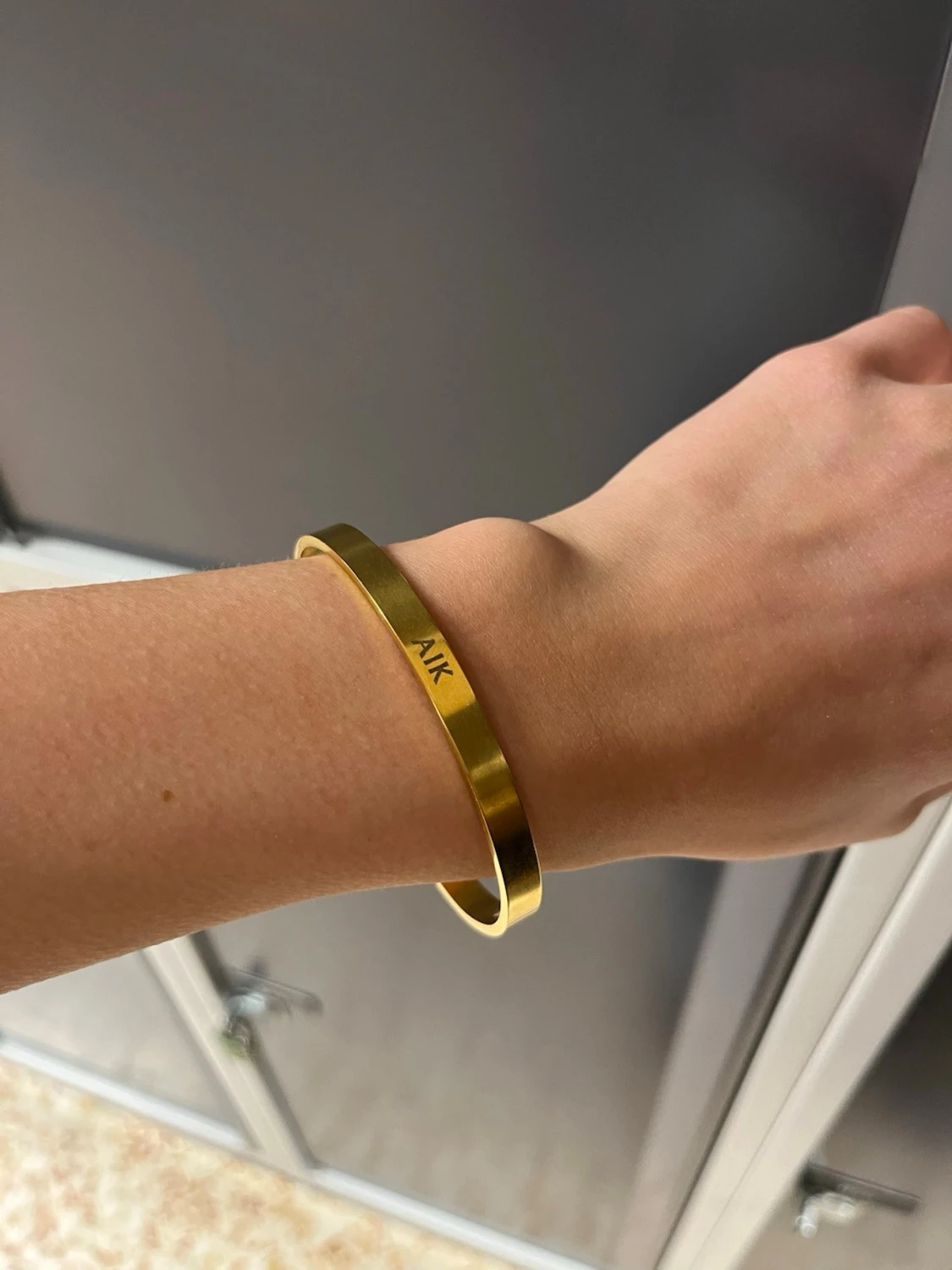 Guldigt armband AIK gravyr - 1