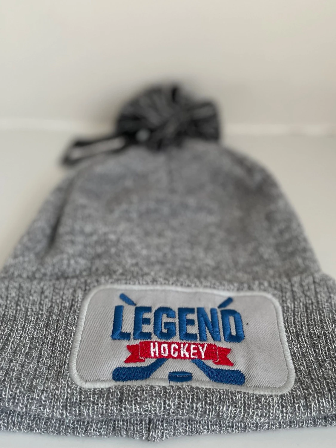 Legend Hockey mössa med tofs (4 st olika färger) - 2