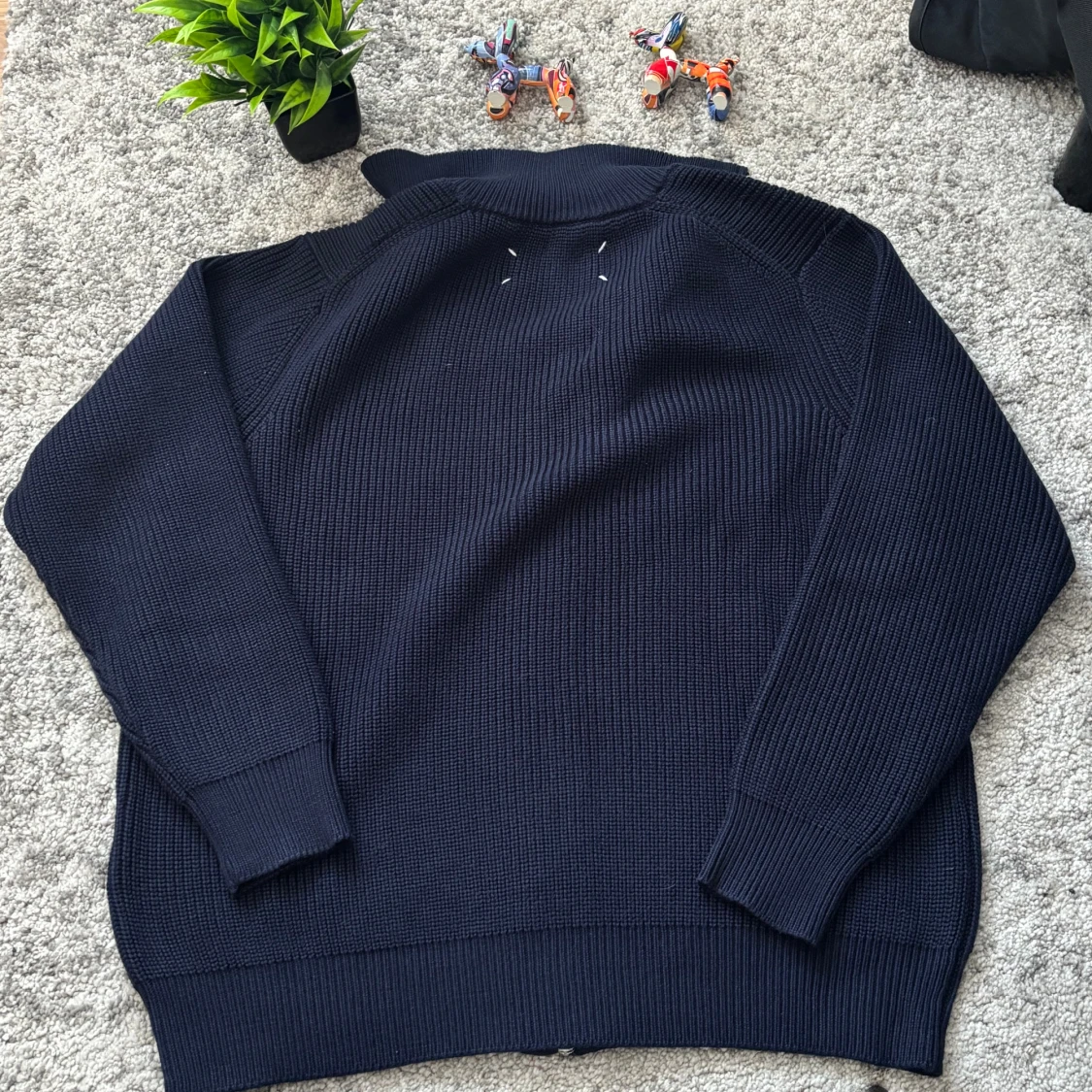 Mörkblå ziptröja från Maison Margiela - 1