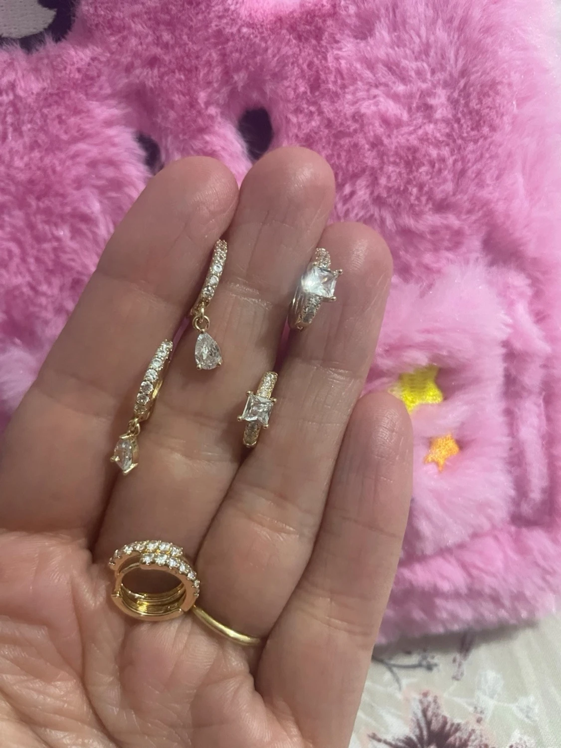 Guldörhängen med gnistrande stenar - 1