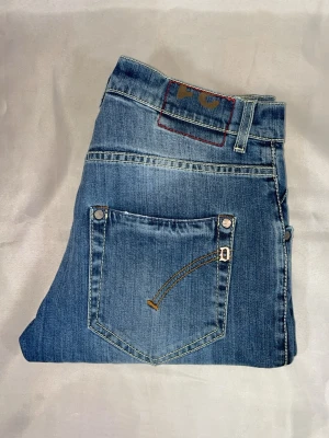 Dondup Jeans Storlek 31 - Jens från Dondup storlek 31 en riktigt snygg tvätt. Vid mer frågor eller bilder är det bara att skriva!