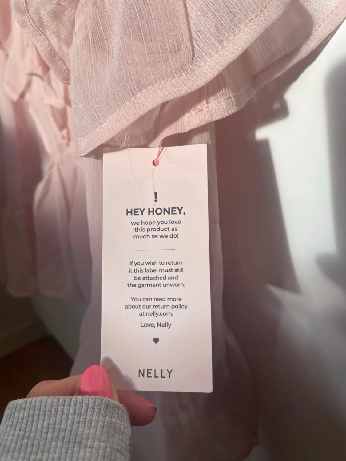 Ljusrosa volangblus från Nelly - 2