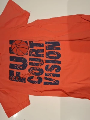 Sport tröja - Skriv om du har några funderingar 