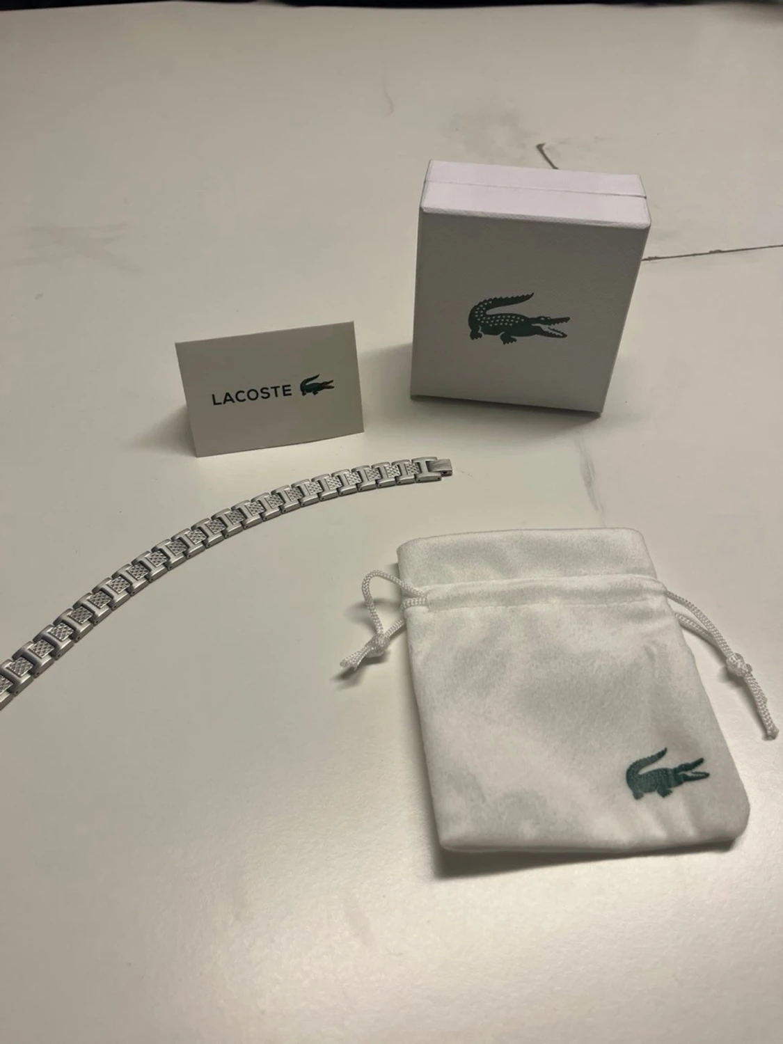 Silverfärgat armband från Lacoste - 2