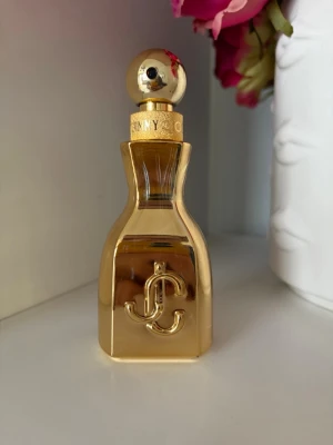 Jimmy Choo: I Want Choo Le Parfum - 40ml med hälften kvar