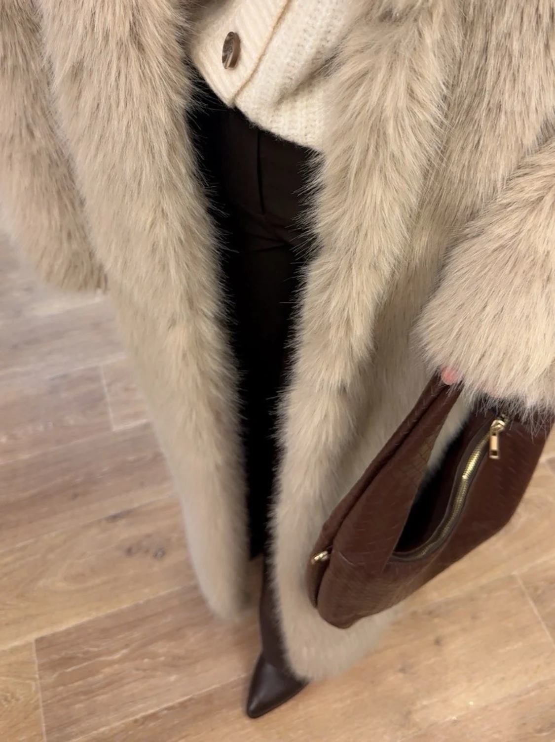 Lång beige pälsjacka - 5