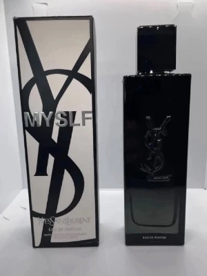 Ysl parfym - Ysl parfym myslf, helt oanvänd endast öppnad för att lukta på! 100ml